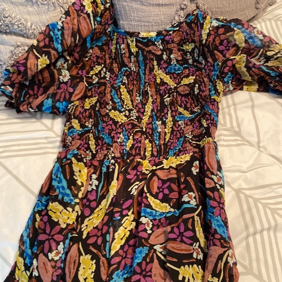 NIGHT FEVER SMOCKED PUFF SLEEVE MIDI DRESS- new in bag - Picture 5 of 8